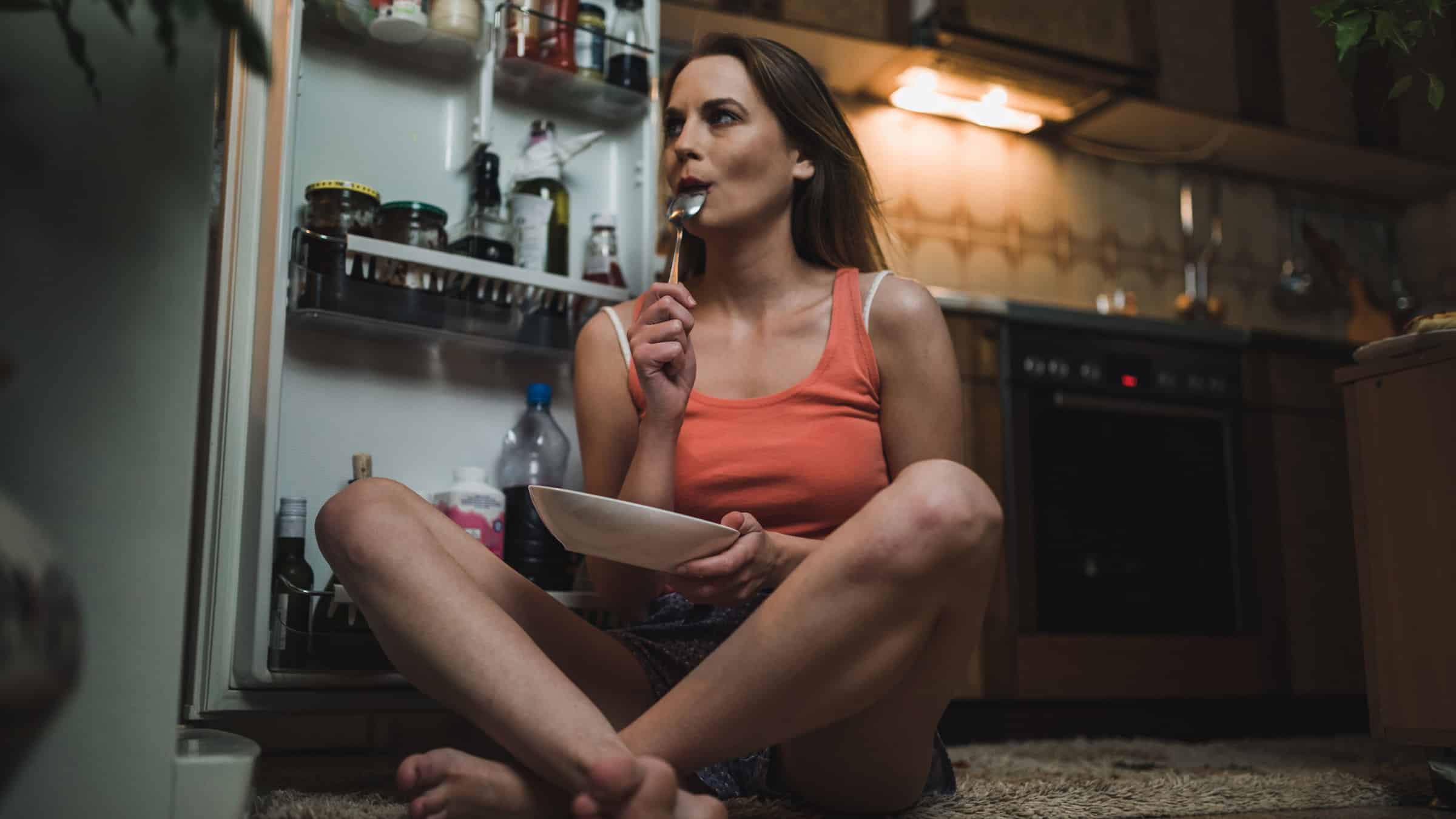 How to Identify Emotional Hunger vs. Physical Hunger: A Guide to Understanding Your Cravings